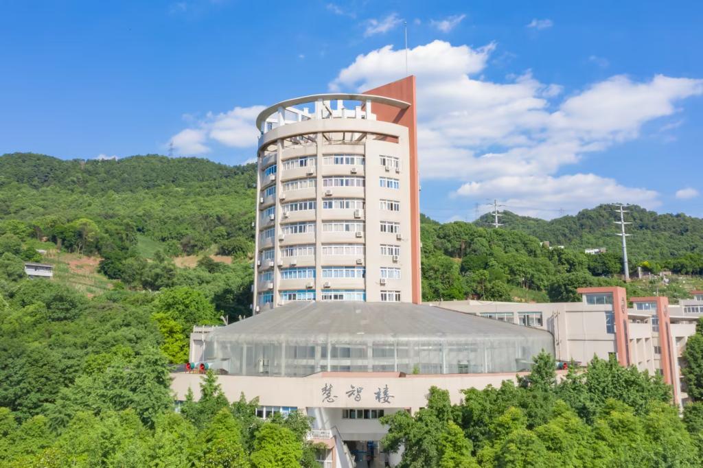 美丽校园一